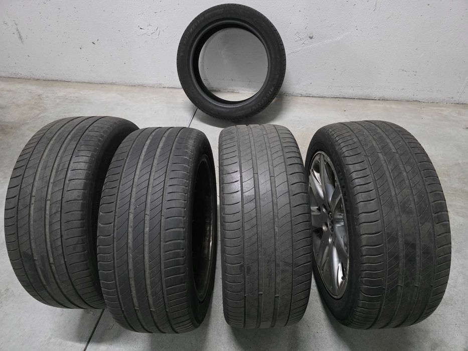 Set 4 Roti Vw - Jante Originale Aliaj cu Anvelope Michelin de Vara - 235 45 R17 Volkswagen