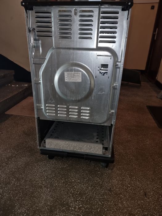 Vând aragaz Gorenje