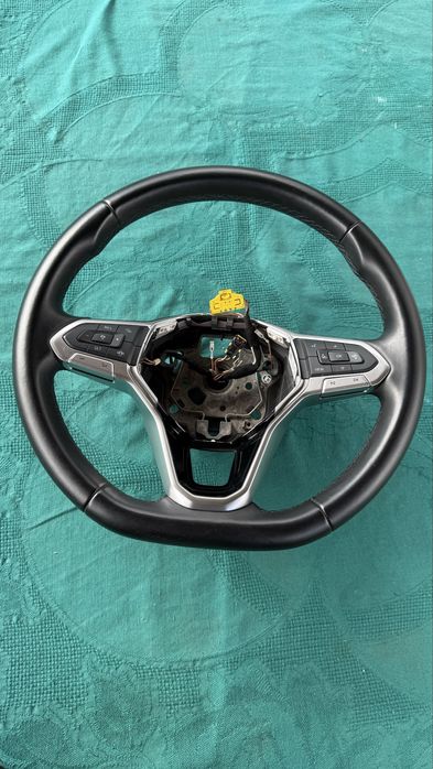 Волан с Бутони  / Vw / GOLF 8 / ГОЛФ 8