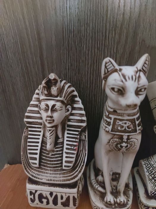 Статуэтки из Египта.