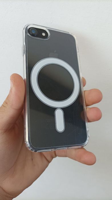 Например, Iphone 7 гарантией