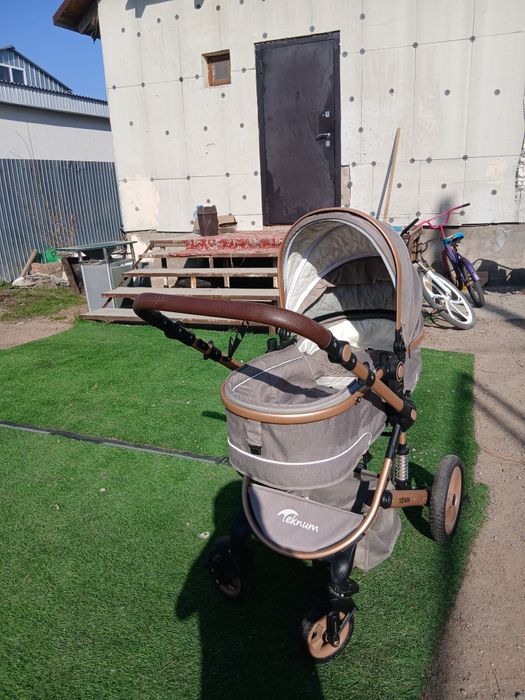 Коляска всесезонная продам срочно