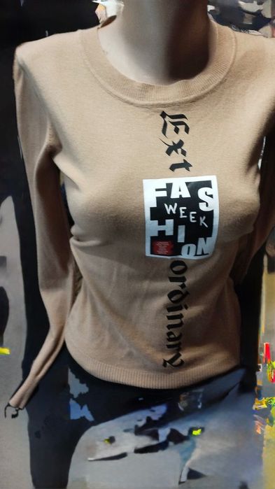 Чисто нова блуза от кашмир