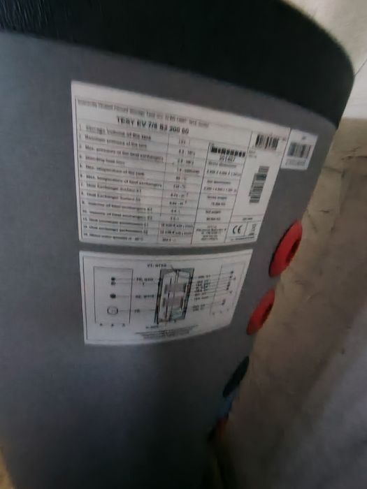 Vînd boiler nou nouț mai folosit