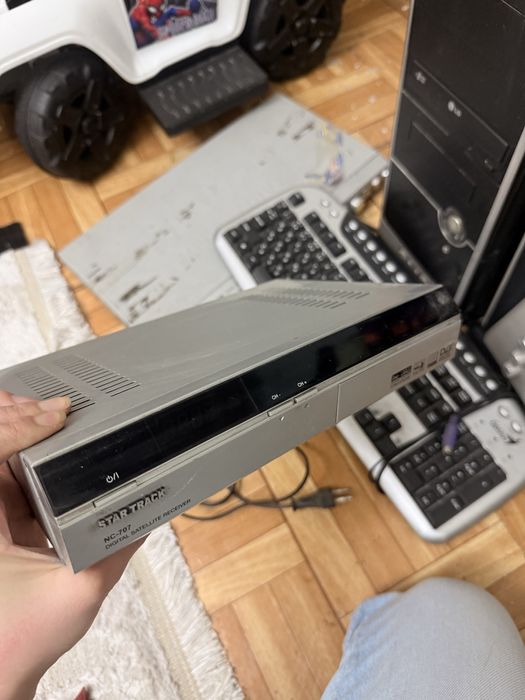 Спутниковый ресивер Тюнер nc-707