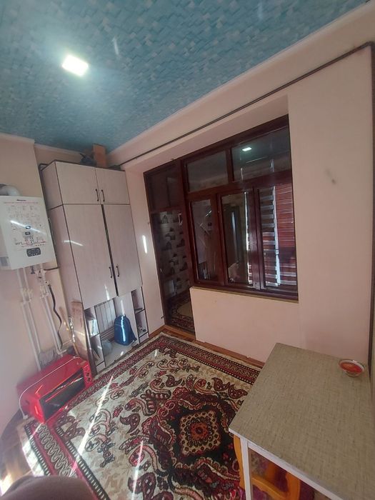 Uy sotiladi 1xona 2 xona qilsa buladi