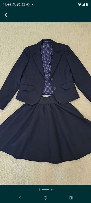 Продам школьную форму для девочки