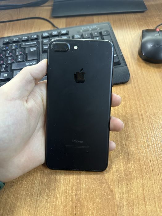 Продам iphone 7 plus