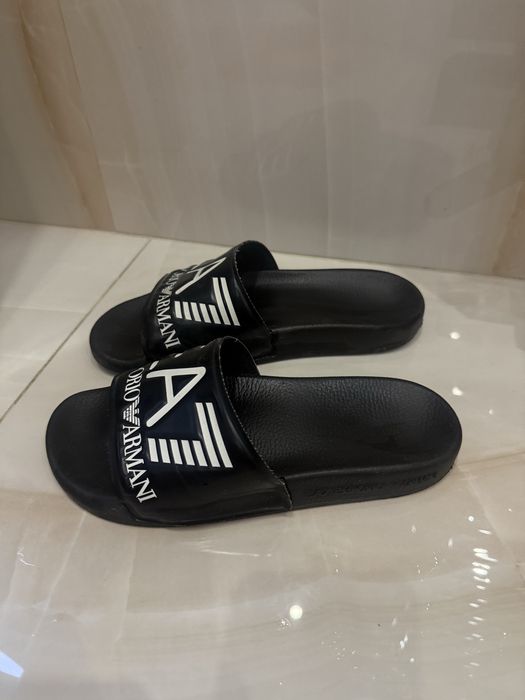 Чехли Emporio Armani в черен цвят,38ми размер