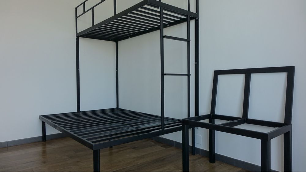 Pat supraetajat metalic – foarte solid