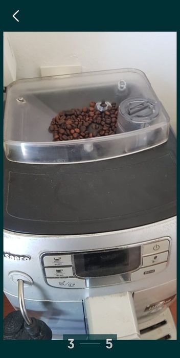 Vând expresor marca SAECO