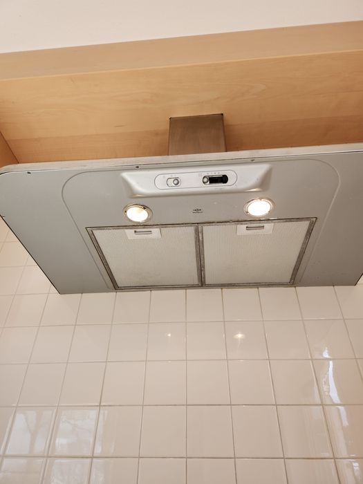 Кухня с вратички от масив