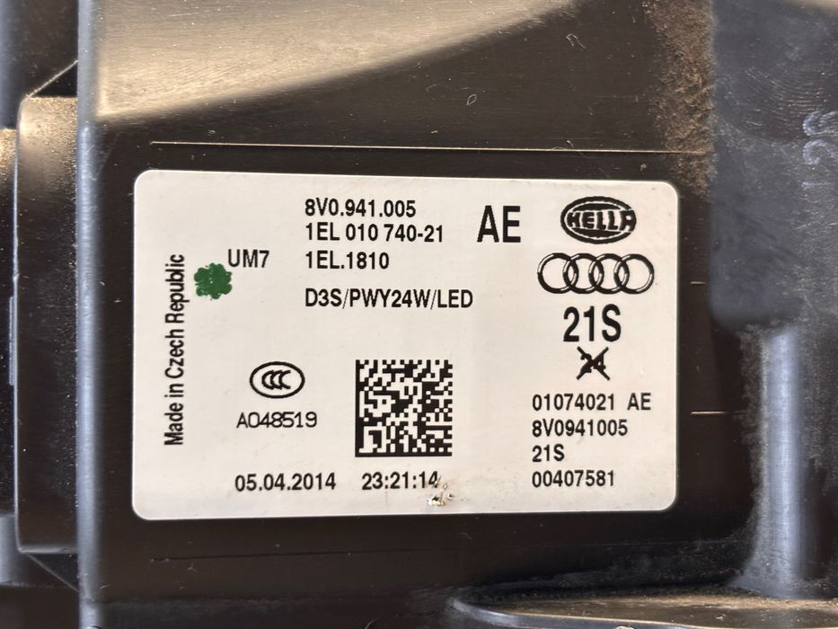 2 броя Audi A3 8V ляв и десен фар Bi-Xenon/LED • 2013–2016