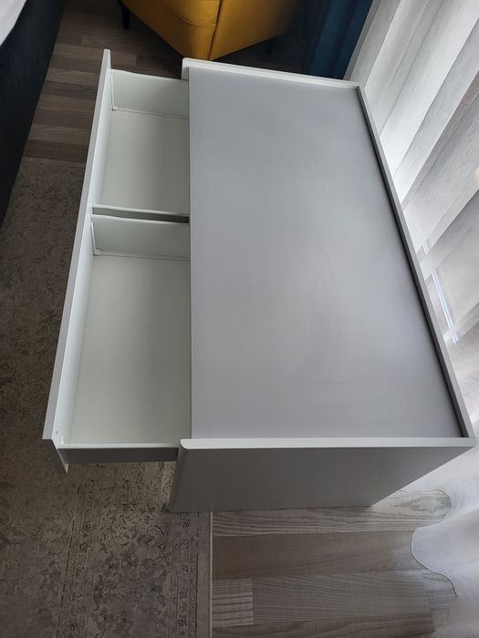 Masa de activitati cu depozitare alb/gri Dundra Ikea impecabila