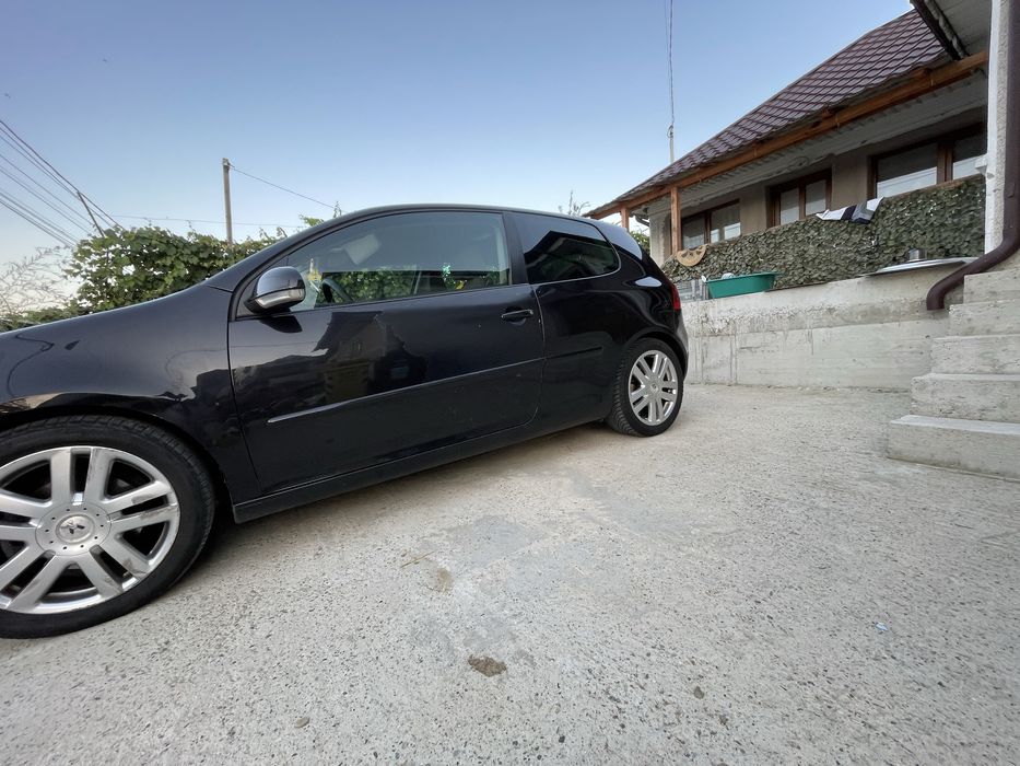 Vand Golf 5 si mini cooper