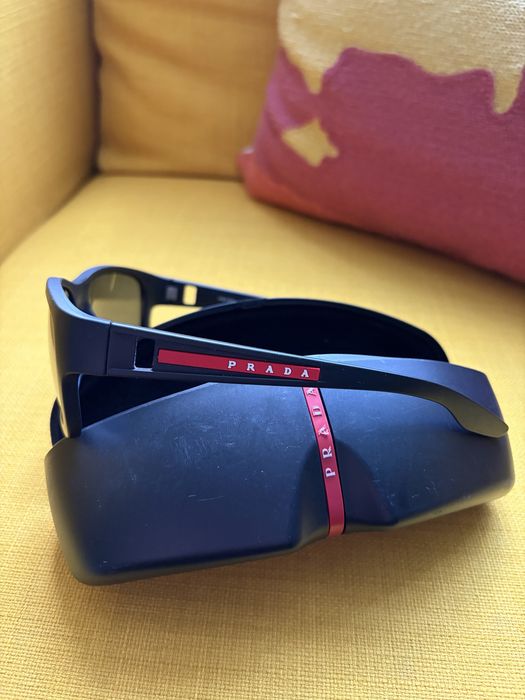 Слънчеви очила Prada
