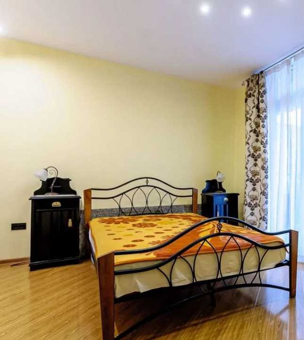 Дава се под наем Двустаен апартамент в Пловдив, Южен - 58 кв.м за 280.5 € - Снимка #1