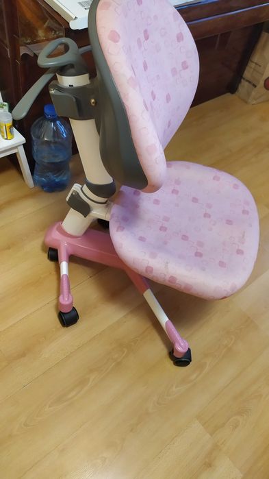 Ергономичен детски стол