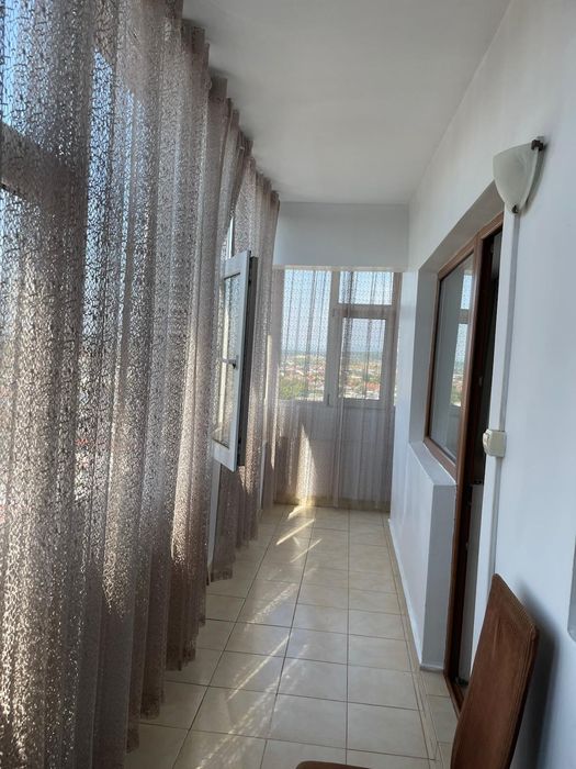 Închiriez Apartament