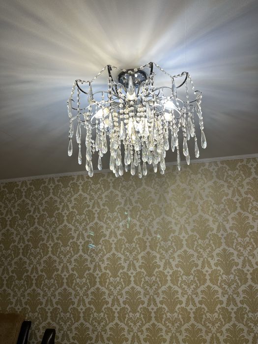 Люстра для зала