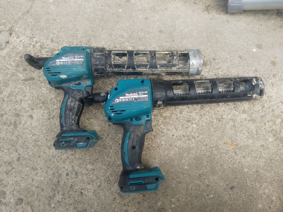 Vând scule Makita și Dewalt preț250ron