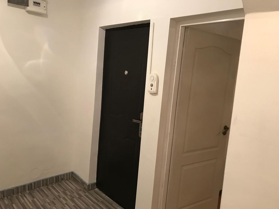 Ap de inchiriat zona Central in spate la terasa  ursus