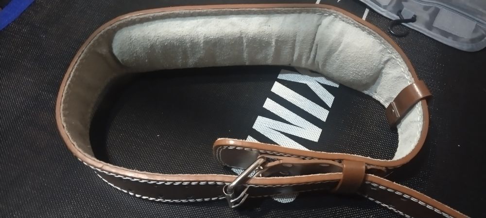 Ремень для занятий тяжёлой атлетике