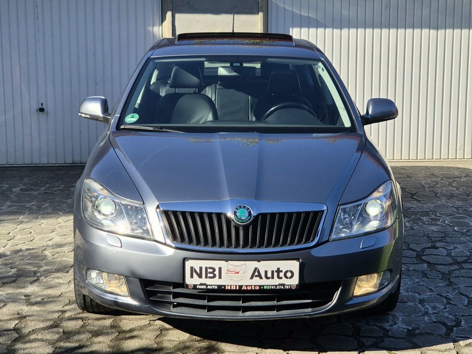 SKODA Octavia 2012 — imagine 5