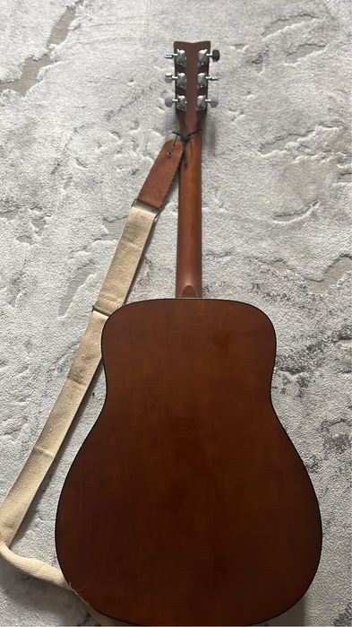 Yamaha f310 ………..