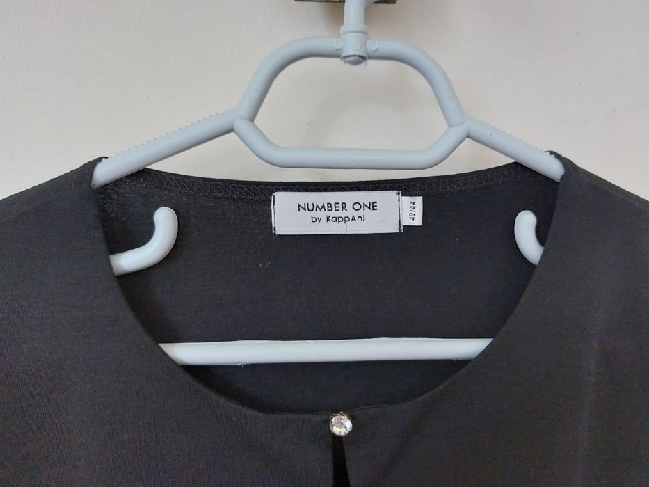 Дамски топ черен размер 42/44