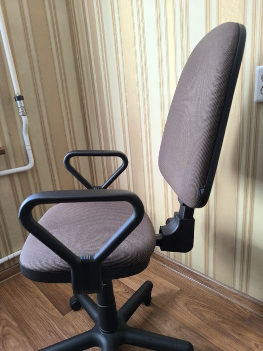 Компьютерное кресло