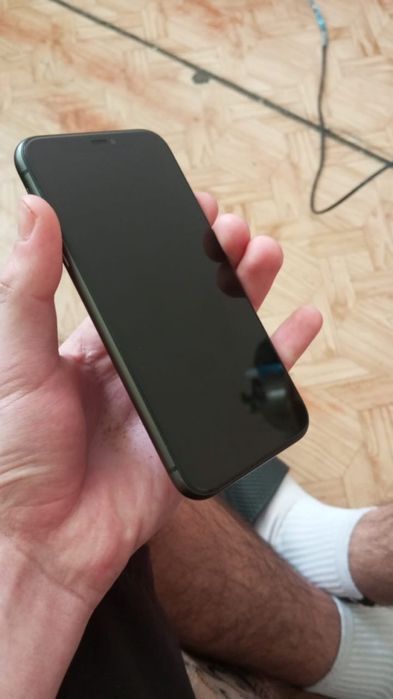 iPhone 11 64 гб акб 85%