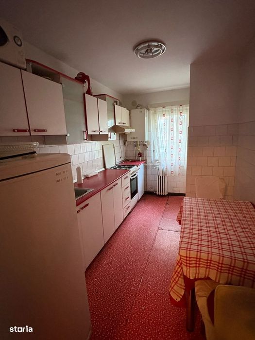 Apartament de vanzare 4 camere 75mp zona Manastur strada Brates