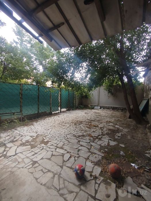 Ijaraga kvartira beriladi Sagdiyana parish orqasida 2 xona 1 etaj