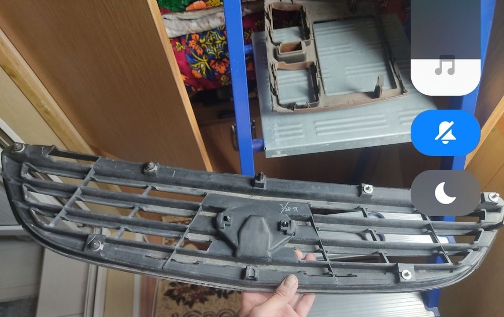 Продам Решетка Радиатора