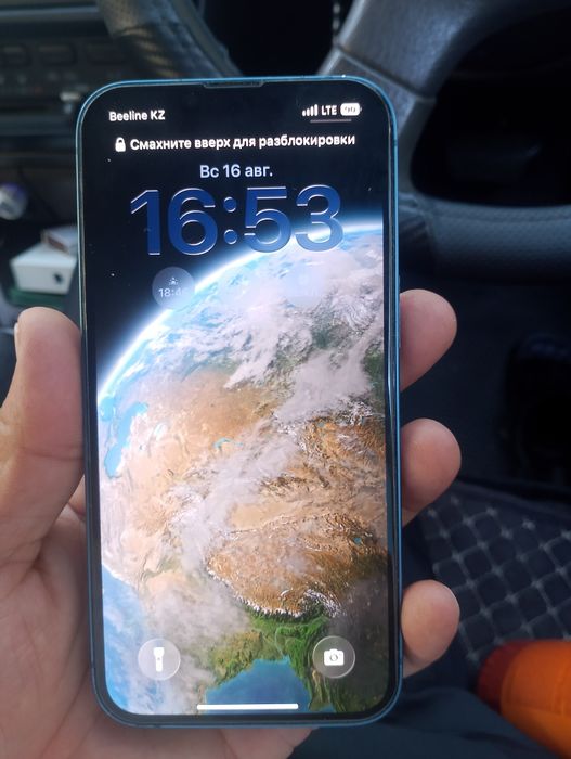 Продам айфон 13..