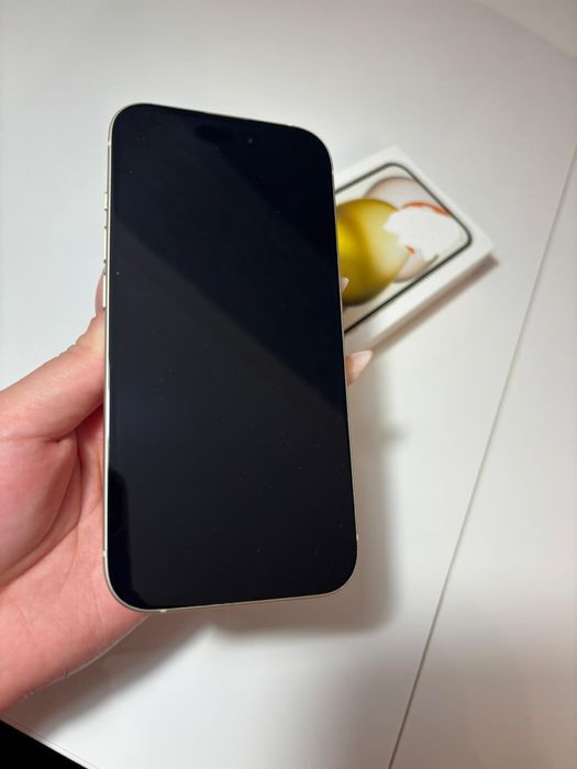 Vand iphone 15 128GB yellow 91% baterie