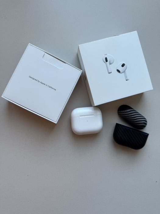 Наушники Apple AirPods 3 with MagSafe Charging