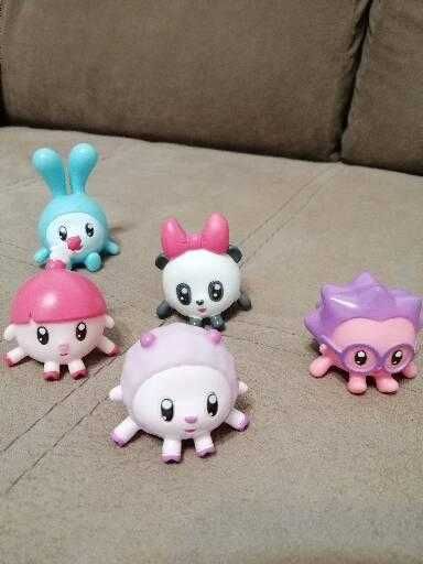 Продам игрушки малышарики и пупс кукла