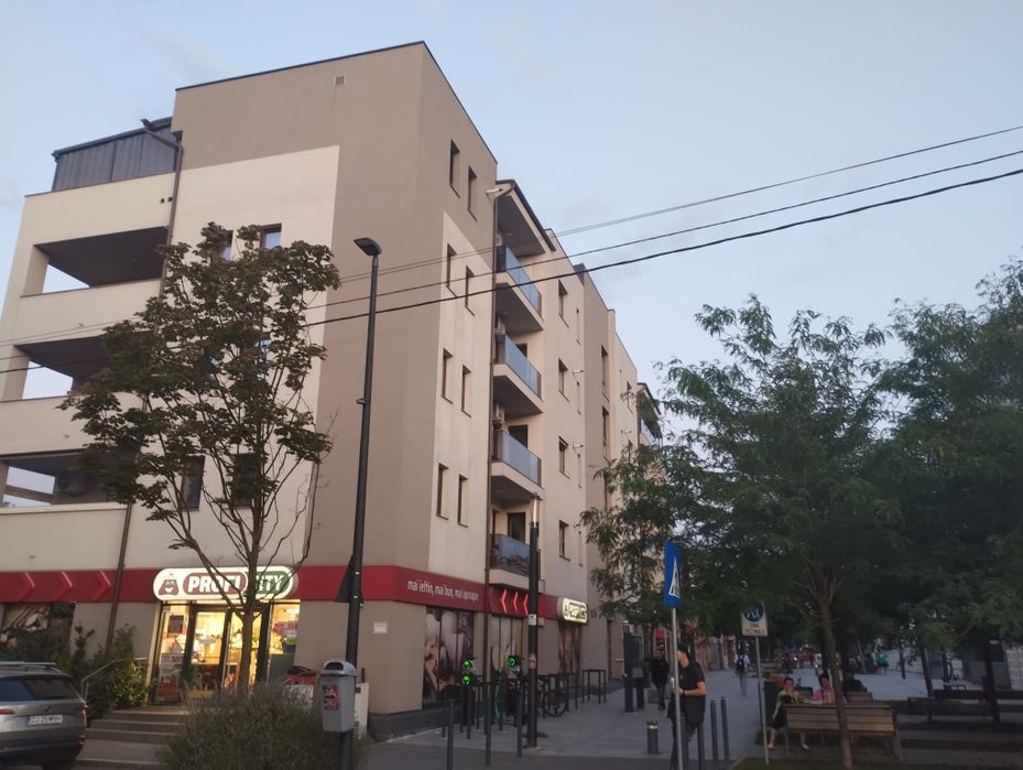 Persoana Fizica Vand apartament 3 camere zona Marasti