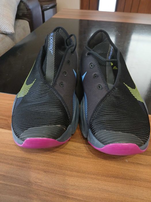 Маратонки nike 43 номер