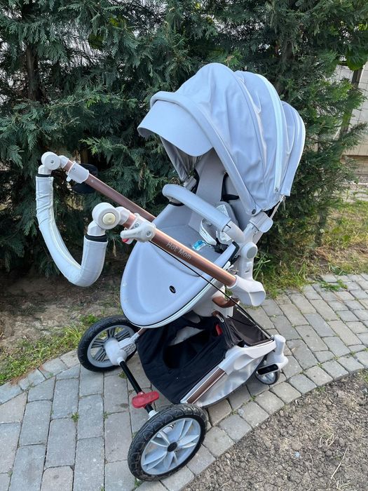 Vând cărucior hot mom