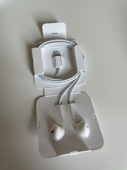 Оригинални слушалки Apple