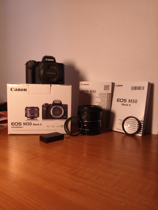 Aparat foto/video Canon m50 mk II + alte accesorii vedeti descrierea