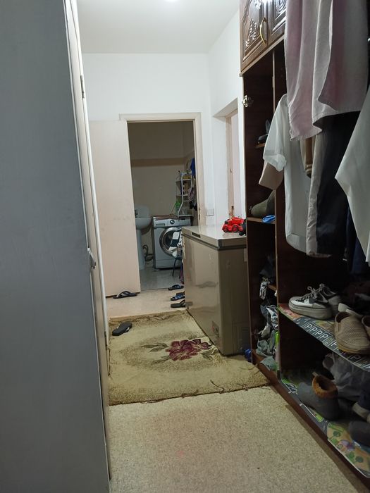 Квартираға адам керек