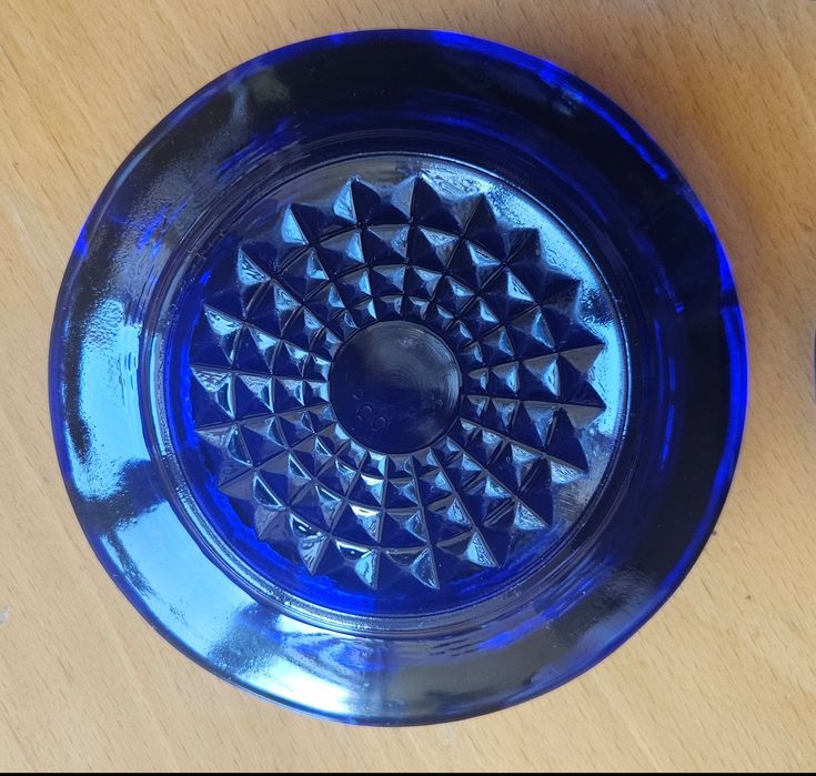 Три пепелника, сини