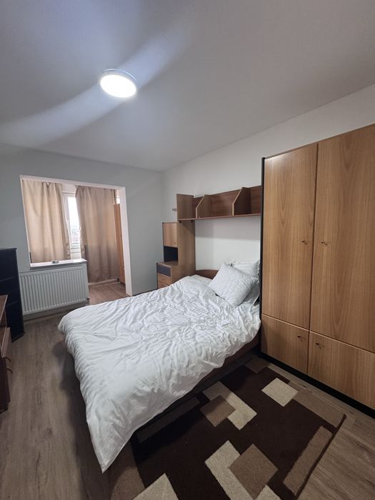 Semidecondat  3 camere Gara  liber