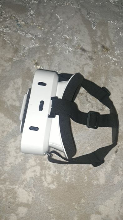 Vr ochki telefon qoyadigan