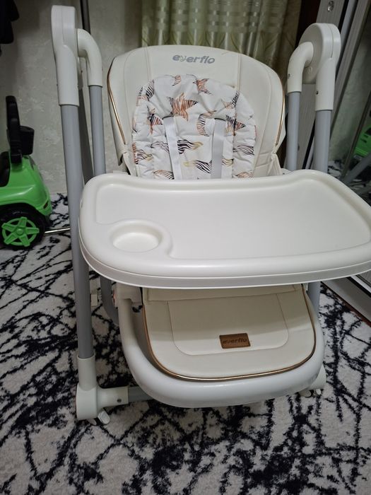 Кресло-стульчик в отличном состоянии