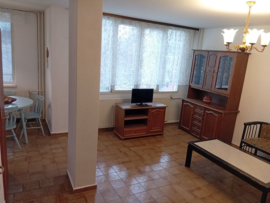 Дава се под наем Тристаен апартамент в София, Хиподрума - 100 кв.м за 612 € - Снимка #10